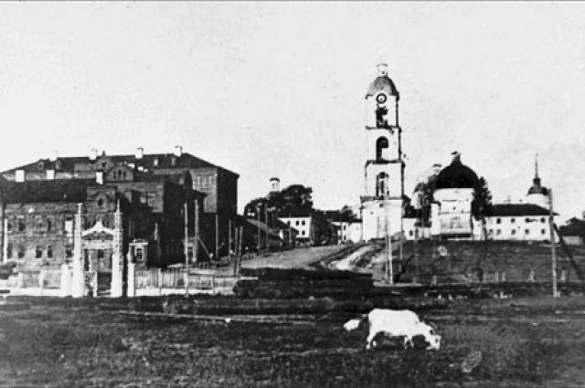 саров.jpg