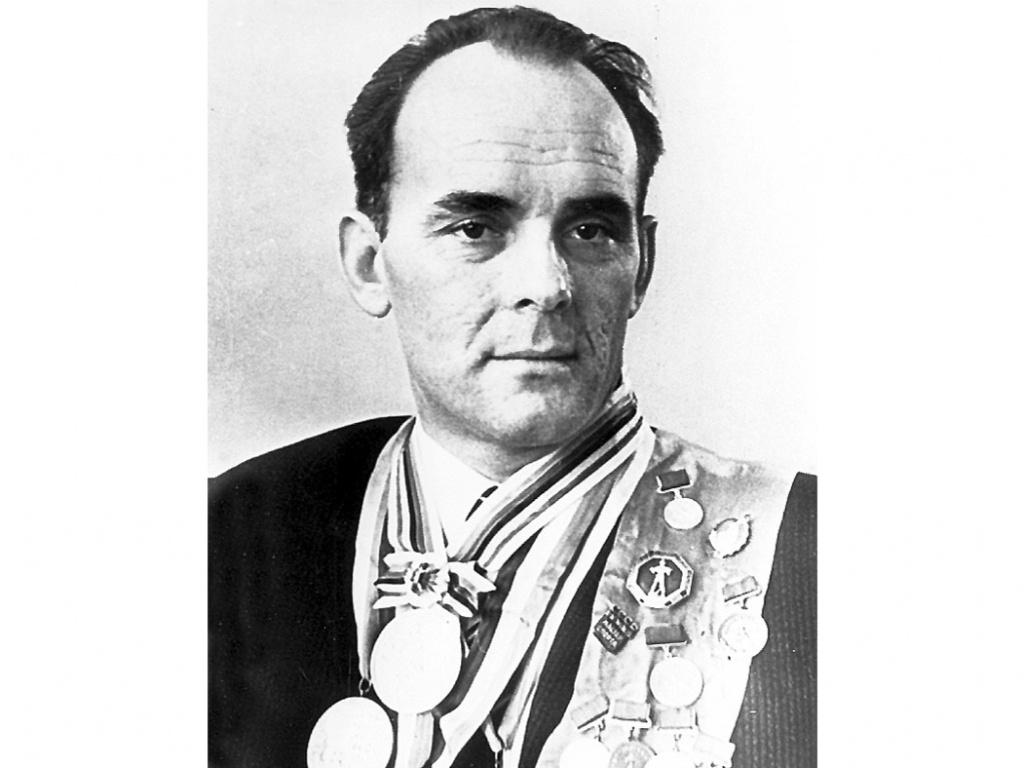 Яков Рыльский