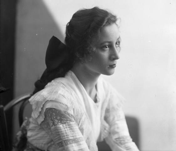 Ангелина Степанова
