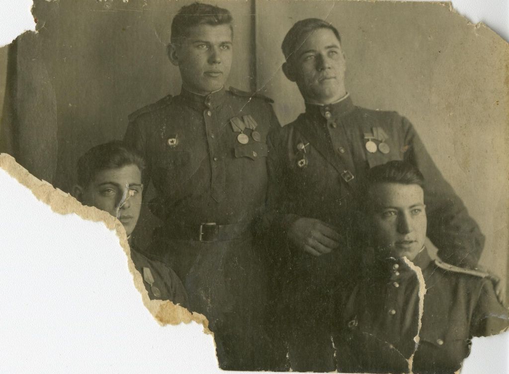 Зернов Виктор