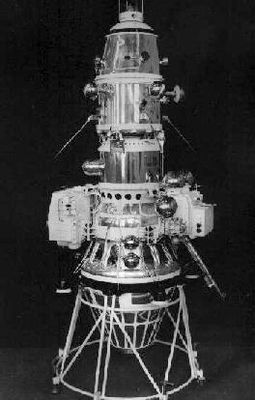 255px-Luna-10.jpg