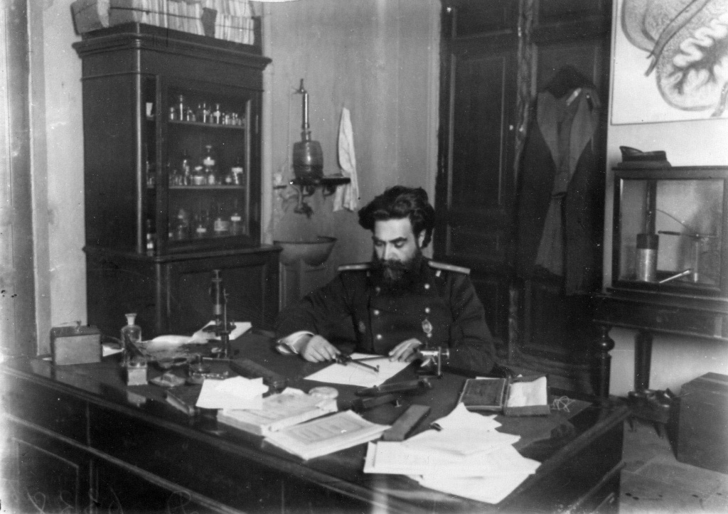 Иван Тарханов