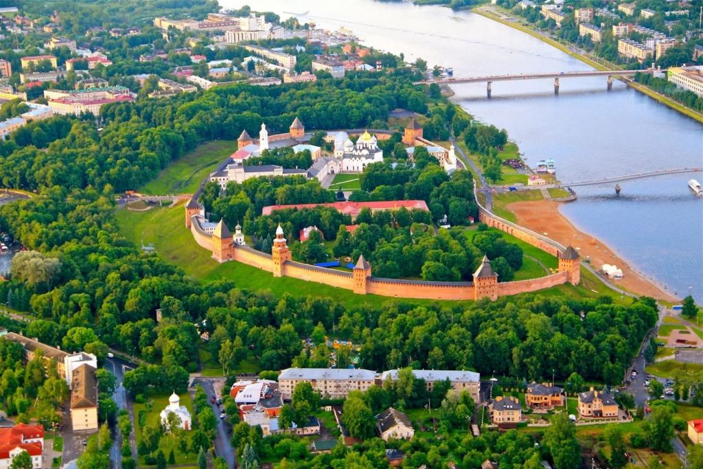 Серебряное ожерелье