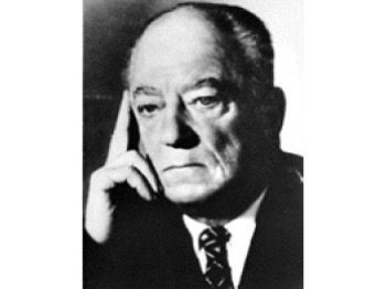 Лев Зенкевич