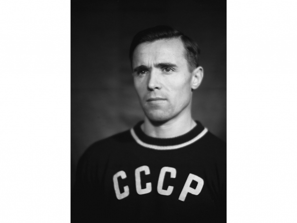 Виктор Чукарин