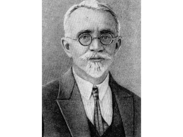Сергей Неуструев