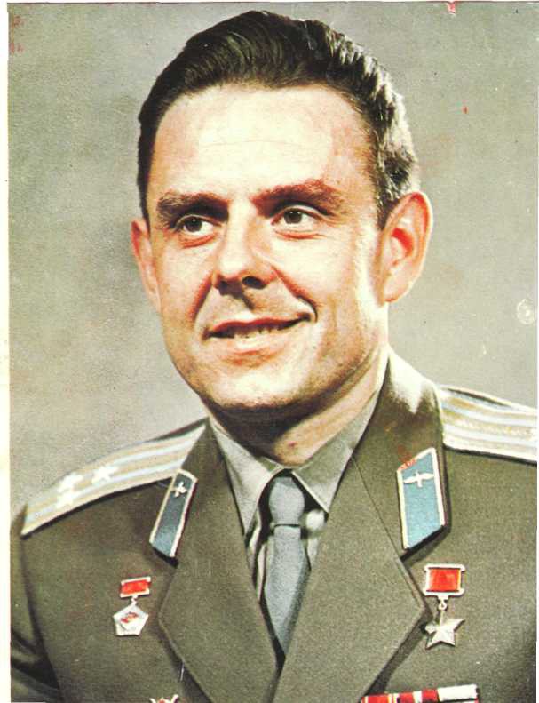 комаров.jpg